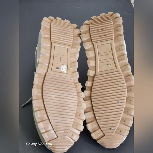 Tommy Hilfiger Gray and White Men's Shoes - Picture 5 of 6